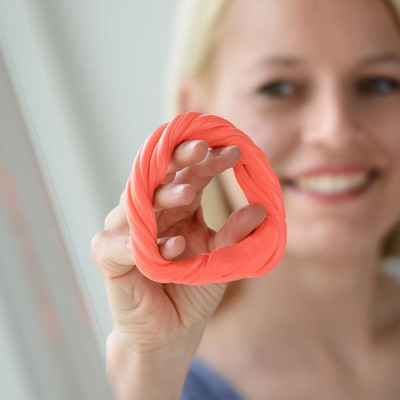 Θεραπευτική πλαστελίνη Sissel Theraputty Medium - Κόκκινο Άσκηση άκρας χείρας